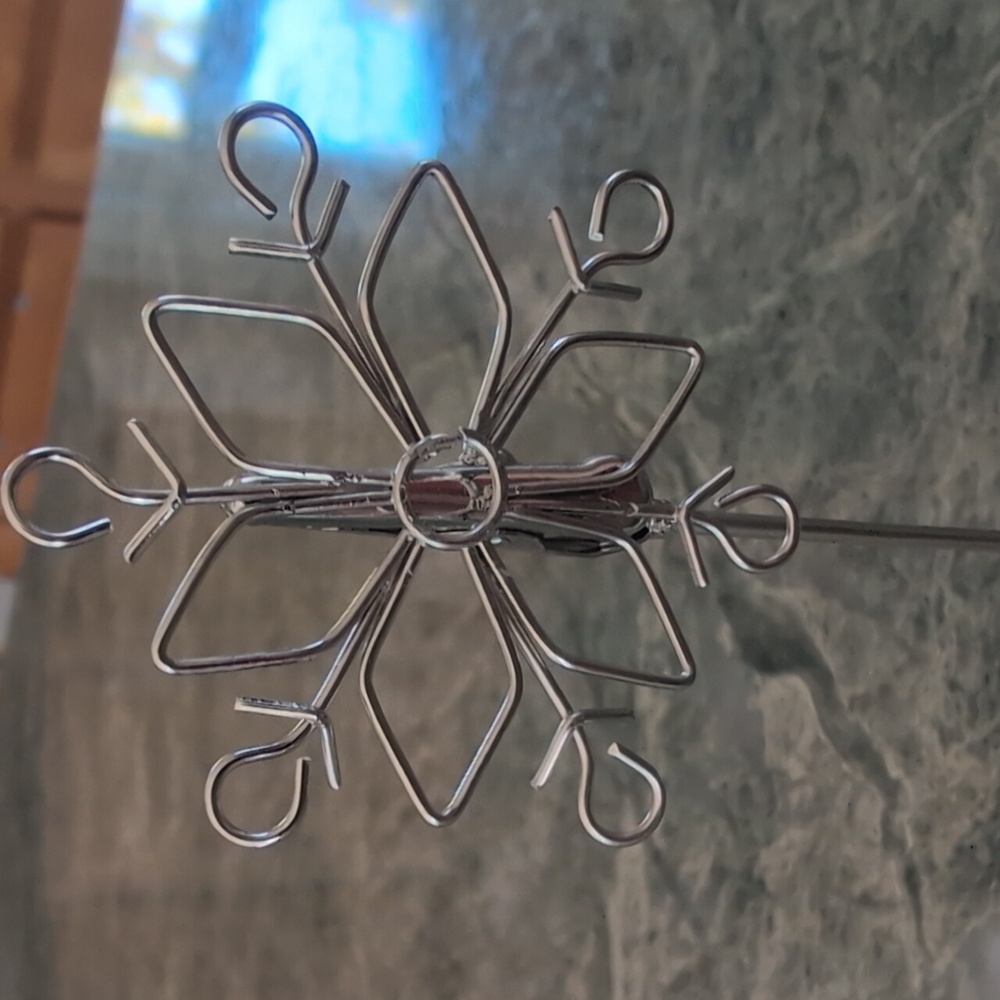 Metallic Snowflake Photo Stand